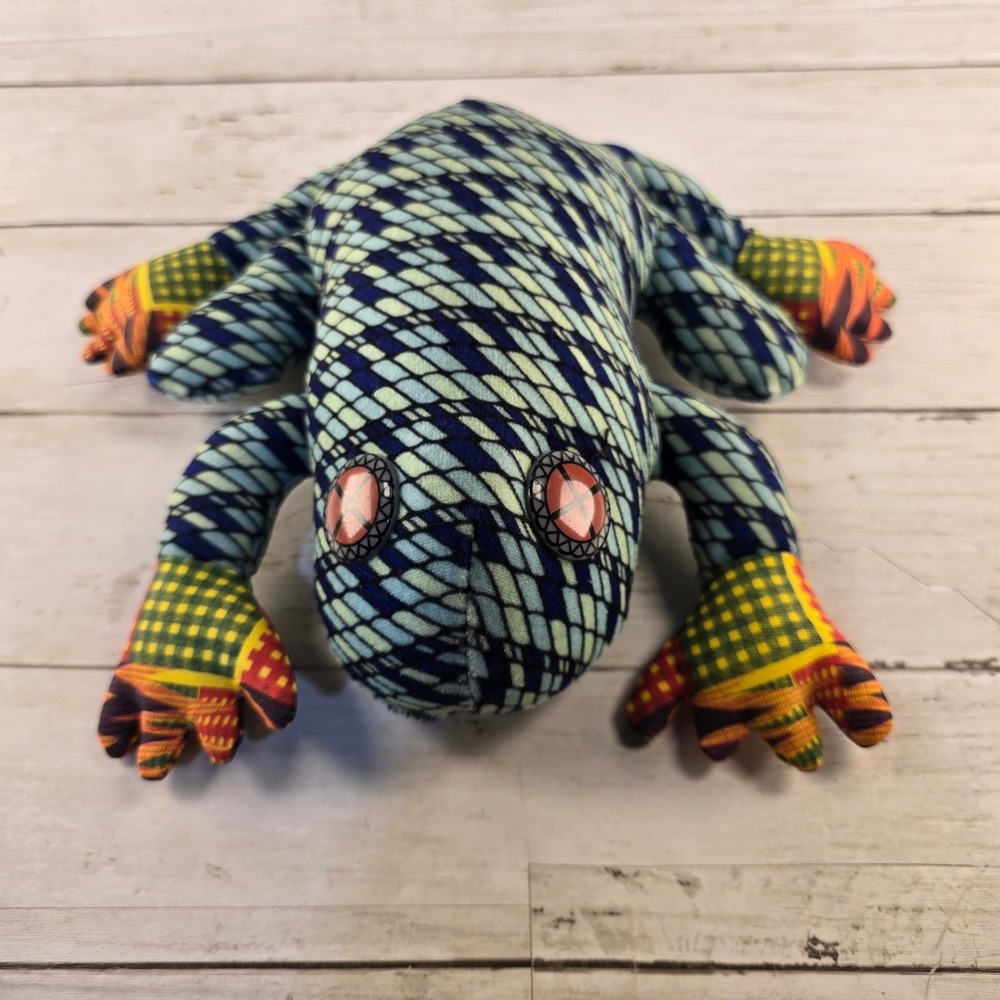 Serra Patterned Plush Frog Collectible